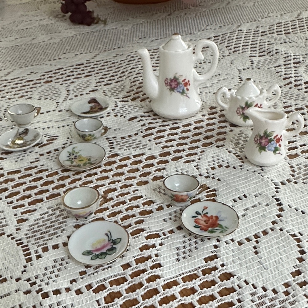 Vintage Floral Miniature Tea Set